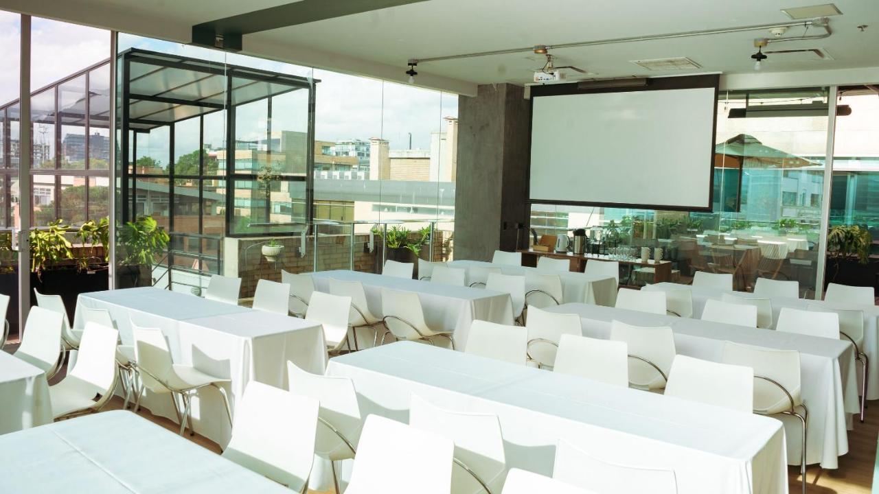 Ramada Bogota Parque 93 Hotel Exterior photo